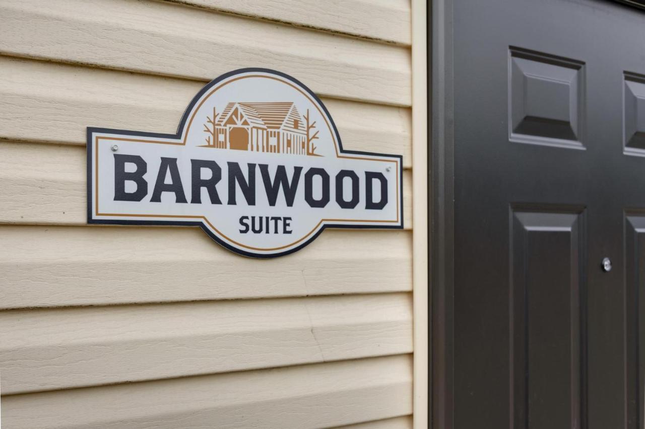 Barnwood Suite - Main Street Lodge In برلين المظهر الخارجي الصورة